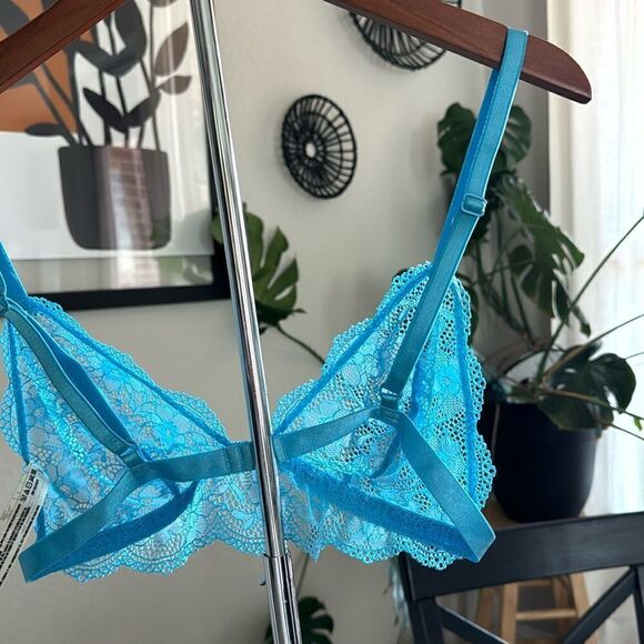 NWOT Free People Bright Eyes Bralette Blue Lace Sheer Flirty Romantic Adjustable - Picture 10 of 16